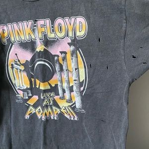 Pink Floyd Distressed tee